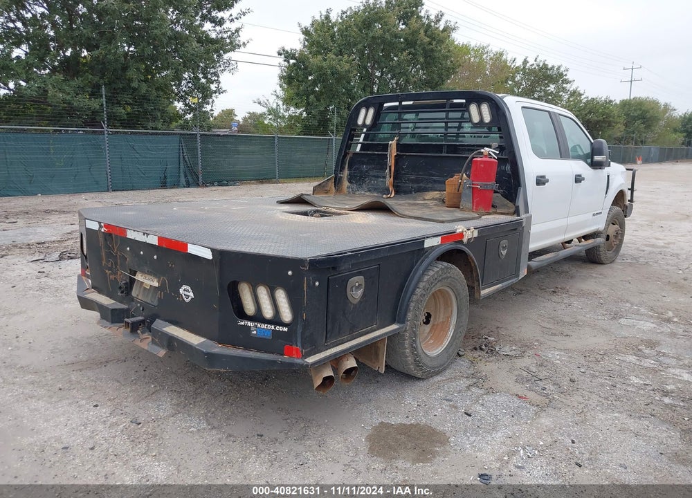 2019 FORD F-350 CHASSIS XL VIN: 1FD8W3HT4KED67941