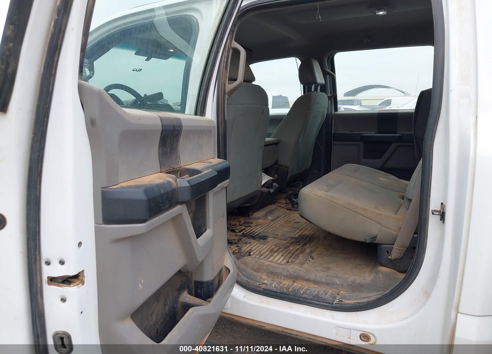 2019 FORD F-350 CHASSIS XL VIN: 1FD8W3HT4KED67941