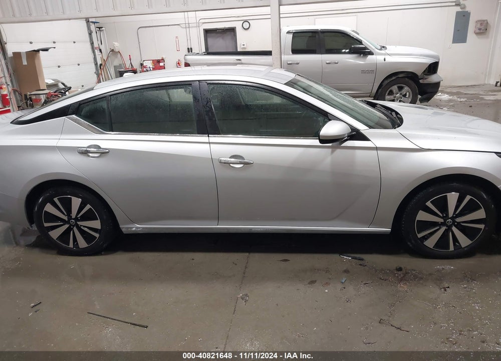 2022 NISSAN ALTIMA SV FWD VIN: 1N4BL4DV4NN404545