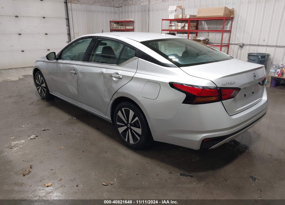 2022 NISSAN ALTIMA SV FWD VIN: 1N4BL4DV4NN404545