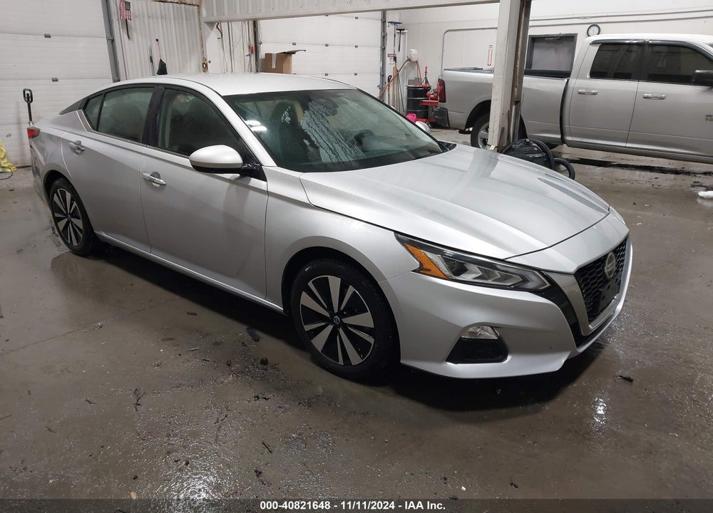 2022 NISSAN ALTIMA SV FWD VIN: 1N4BL4DV4NN404545