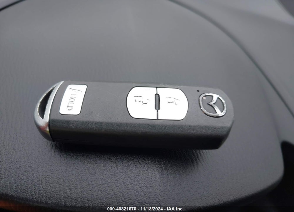 2018 MAZDA 3 TOURING VIN: 3MZBN1L3XJM266711