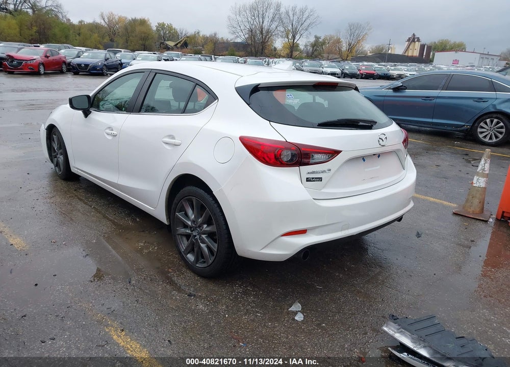 2018 MAZDA 3 TOURING VIN: 3MZBN1L3XJM266711