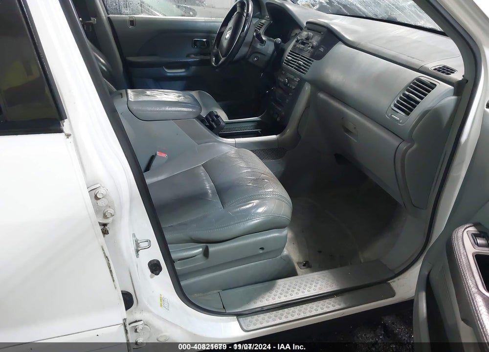 2005 HONDA PILOT EX-L VIN: 2HKYF18685H535765