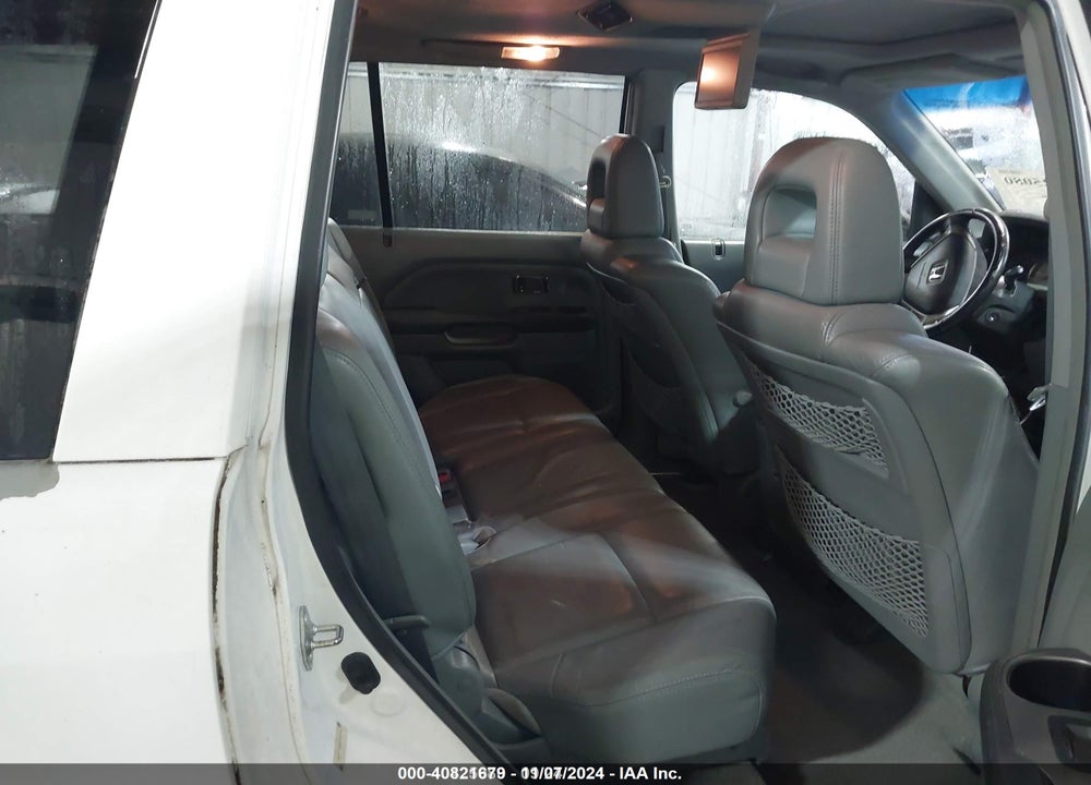 2005 HONDA PILOT EX-L VIN: 2HKYF18685H535765