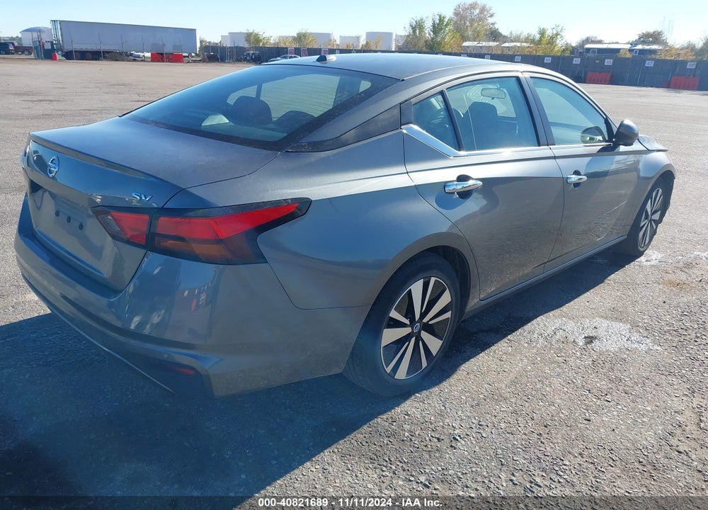2022 NISSAN ALTIMA SV FWD VIN: 1N4BL4DVXNN328829