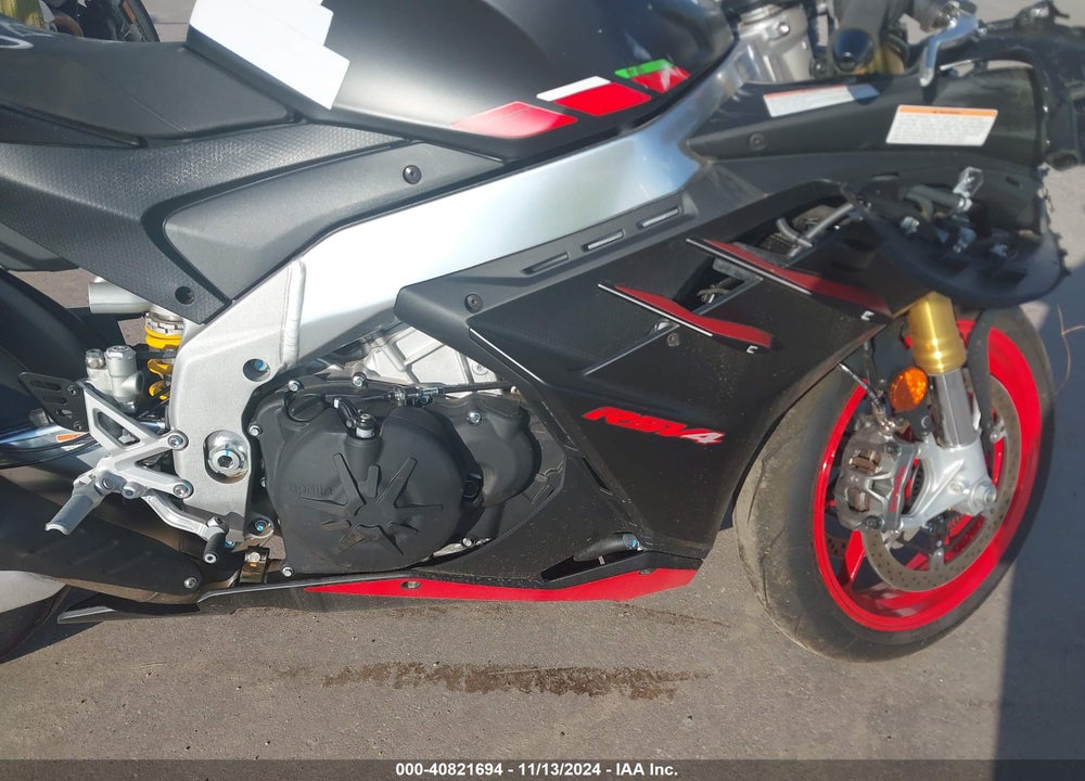 2024 APRILIA RSV4 1100 VIN: ZD4KYUA09RS001032
