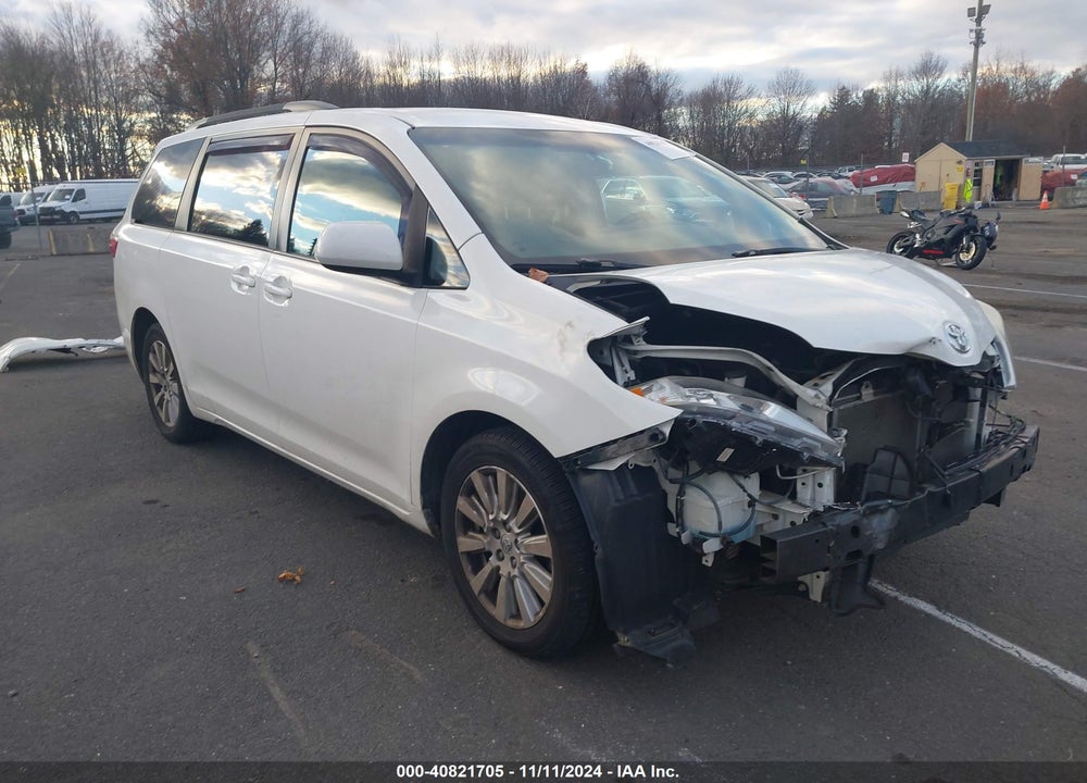 2017 TOYOTA SIENNA LE 7 PASSENGER VIN: 5TDJZ3DC5HS165342