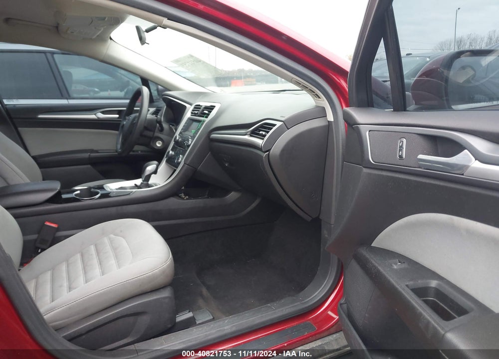 2014 FORD FUSION S VIN: 1FA6P0G79E5402804
