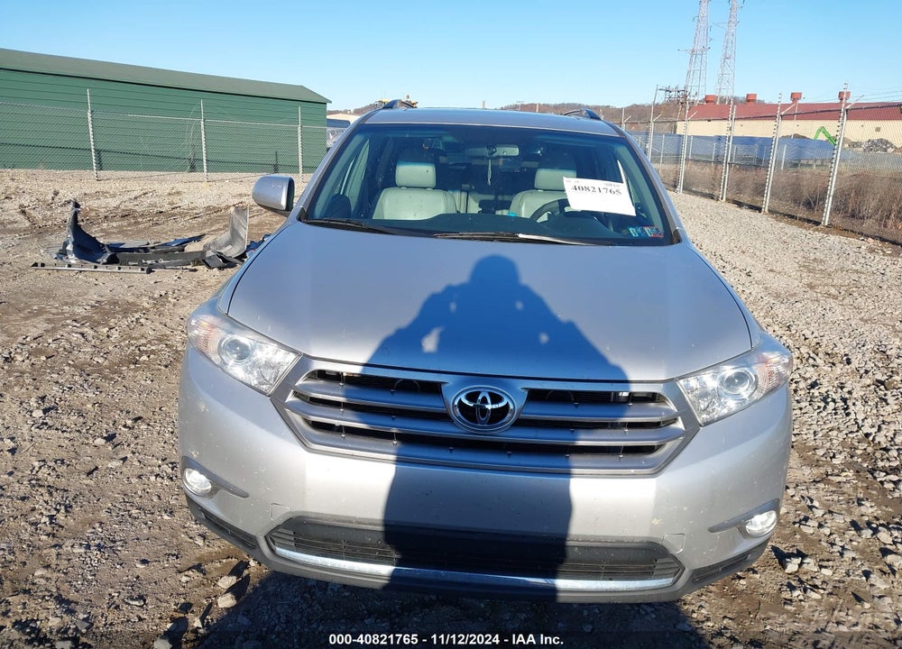 2013 TOYOTA HIGHLANDER SE V6 VIN: 5TDBK3EH8DS225580