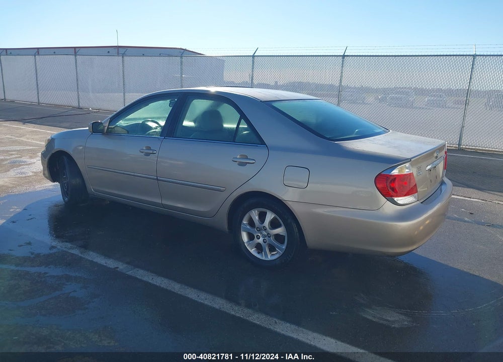 2005 TOYOTA CAMRY XLE VIN: 4T1BE30K35U570180
