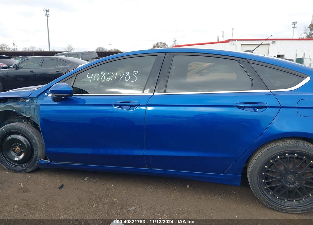 2017 FORD FUSION SE VIN: 3FA6P0HD8HR334100
