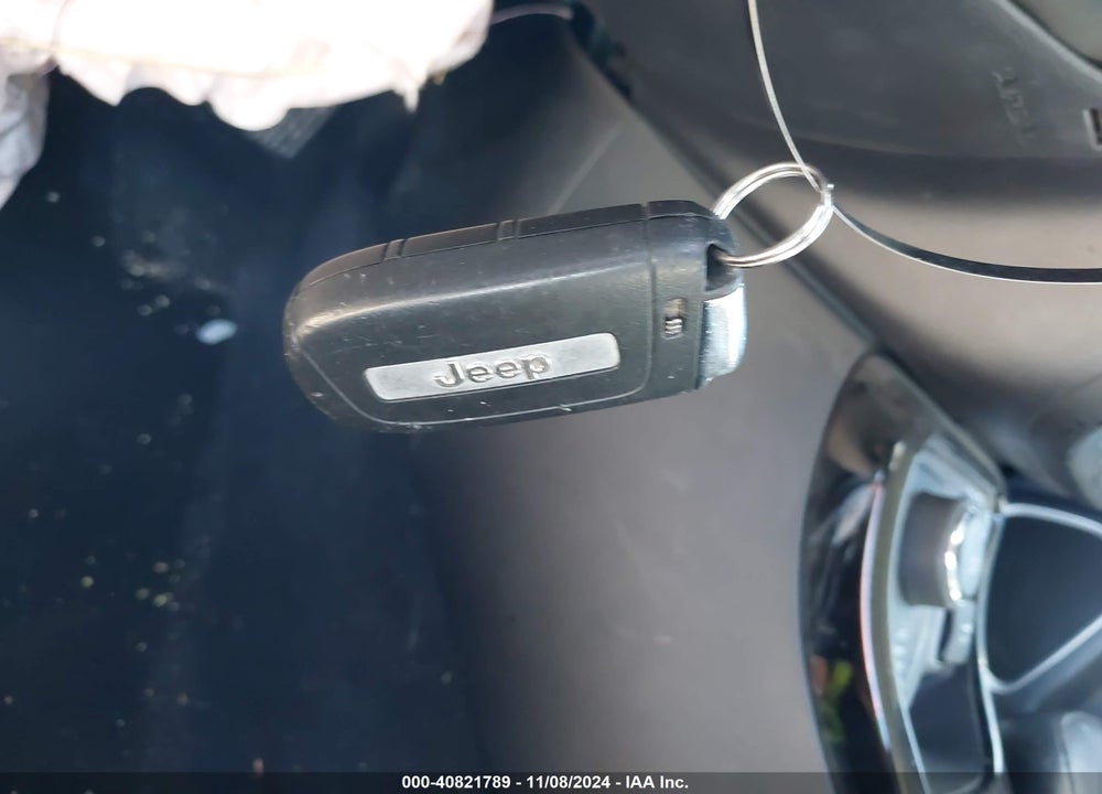 2019 JEEP COMPASS VIN: 3C4NJDCB8KT669405