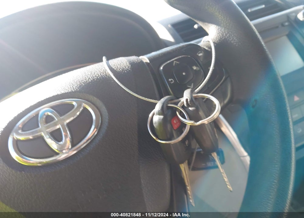 2017 TOYOTA CAMRY LE VIN: 4T1BF1FK0HU415793