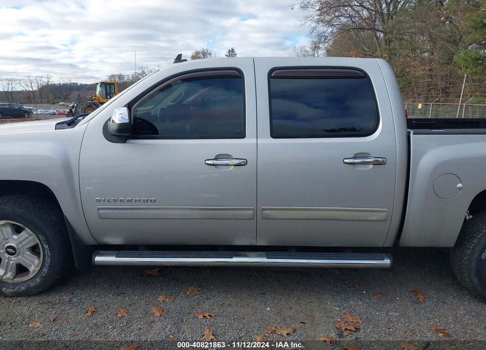 2011 CHEVROLET SILVERADO 1500 LS VIN: 3GCPKREA2BG197055