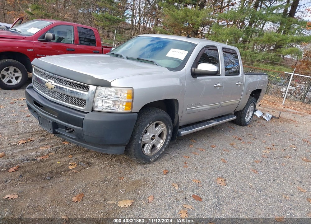 2011 CHEVROLET SILVERADO 1500 LS VIN: 3GCPKREA2BG197055