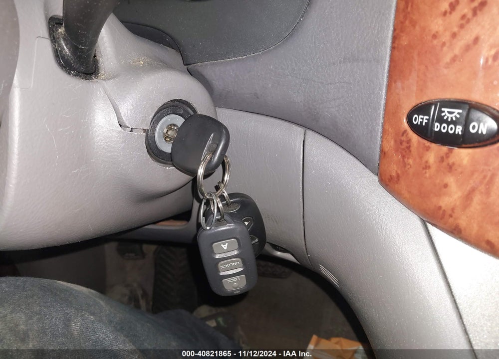 2008 TOYOTA SIENNA LIMITED VIN: 5TDZK22C48S124317