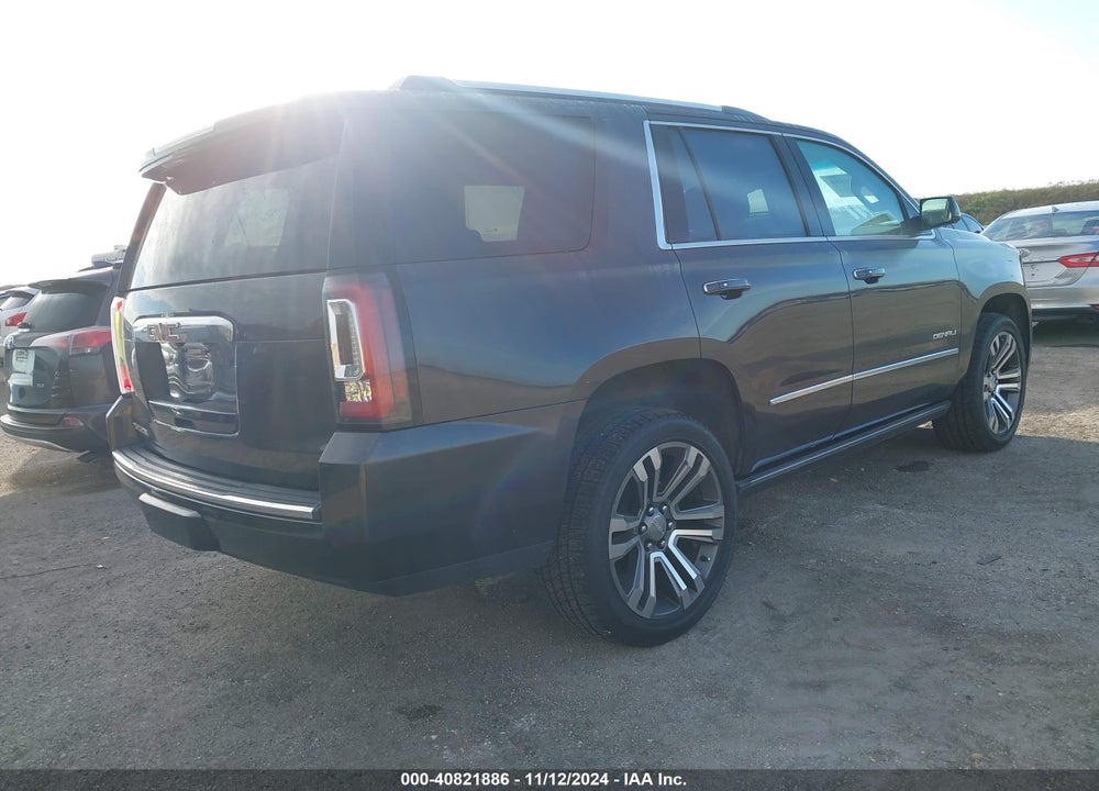 2018 GMC YUKON DENALI VIN: 1GKS1CKJ4JR127705