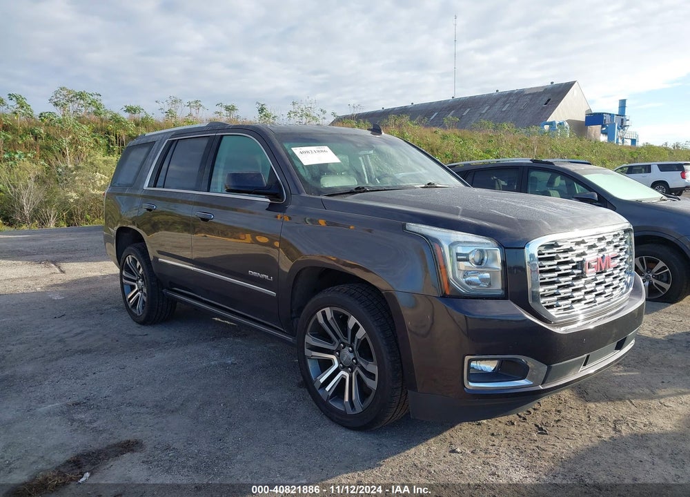 2018 GMC YUKON DENALI VIN: 1GKS1CKJ4JR127705