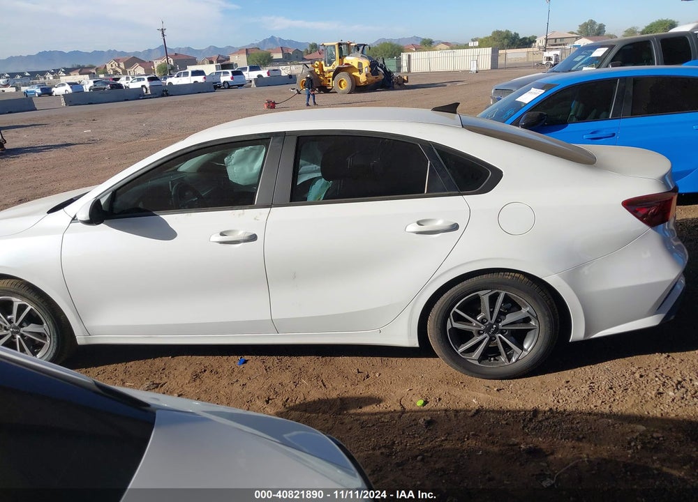 2022 KIA FORTE LXS VIN: 3KPF24AD8NE441726