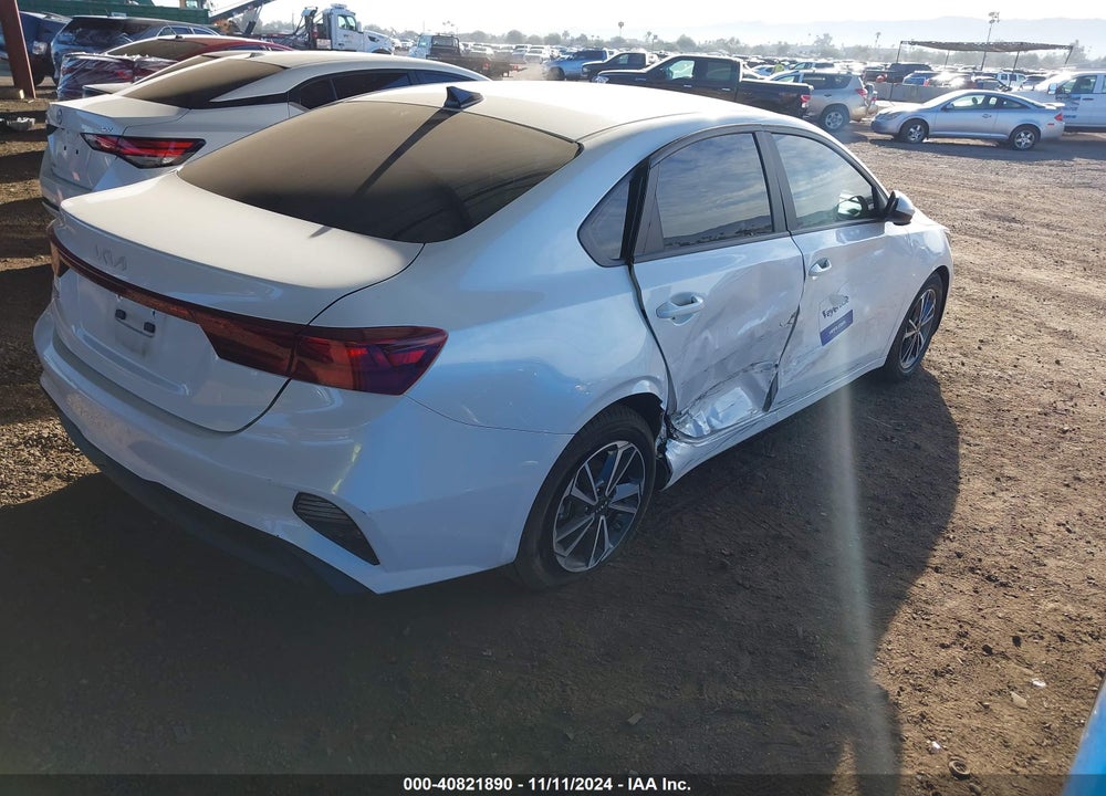 2022 KIA FORTE LXS VIN: 3KPF24AD8NE441726