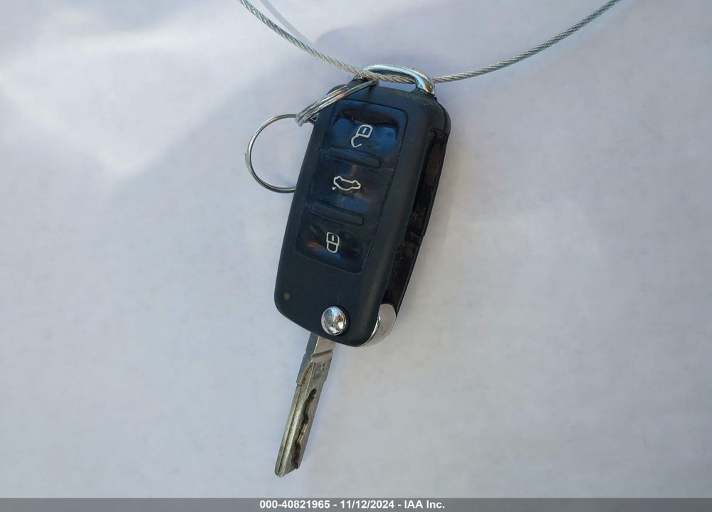 2011 VOLKSWAGEN JETTA 2.5L SE VIN: 3VWDX7AJXBM006401