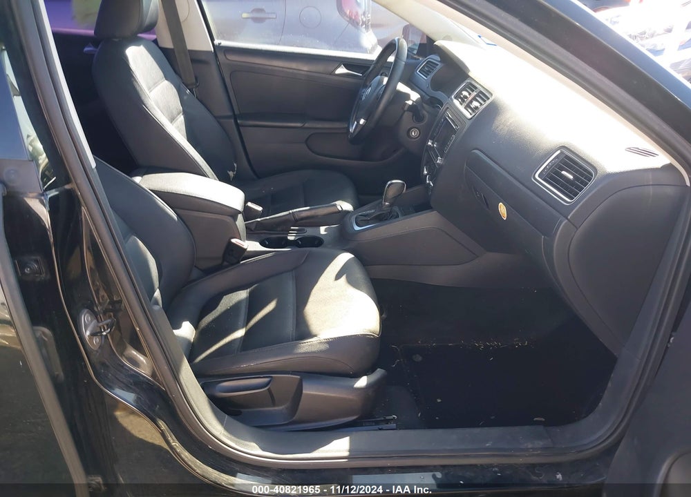 2011 VOLKSWAGEN JETTA 2.5L SE VIN: 3VWDX7AJXBM006401
