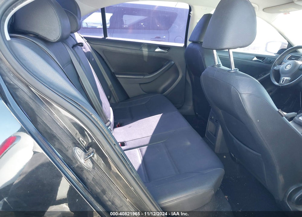 2011 VOLKSWAGEN JETTA 2.5L SE VIN: 3VWDX7AJXBM006401