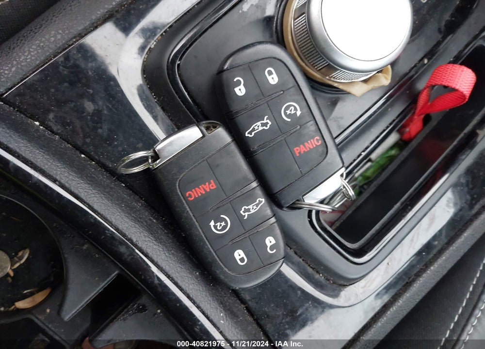 2020 CHRYSLER 300 VIN: 2C3CCABG9LH220651