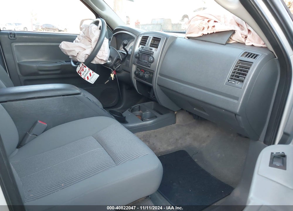 2007 DODGE DAKOTA SLT VIN: 1D7HE48NX7S107461