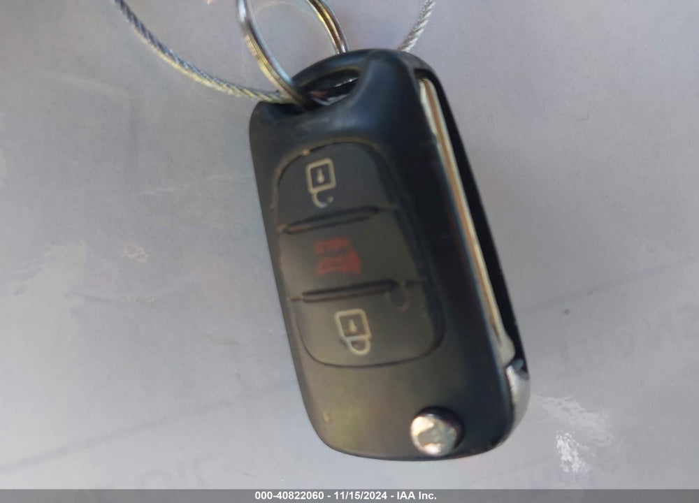 2013 KIA SOUL VIN: KNDJT2A62D7494644