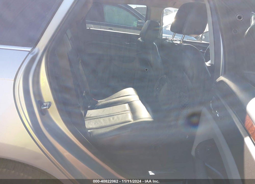 2011 CADILLAC SRX LUXURY COLLECTION VIN: 3GYFNDEY5BS547420