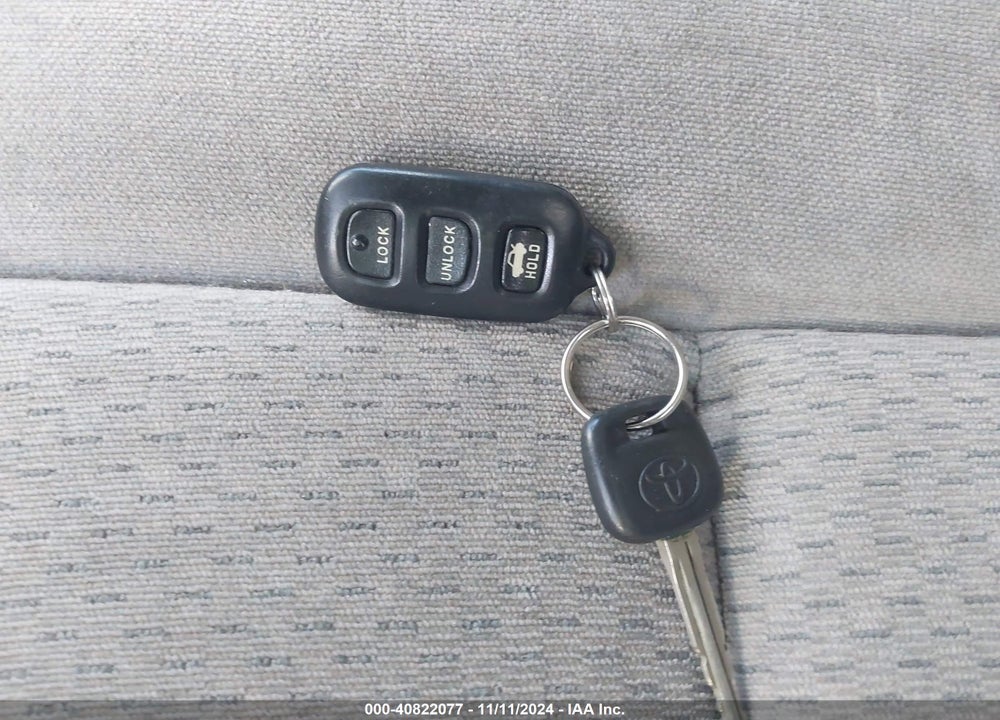 2004 TOYOTA CAMRY LE VIN: 4T1BE32K34U309532