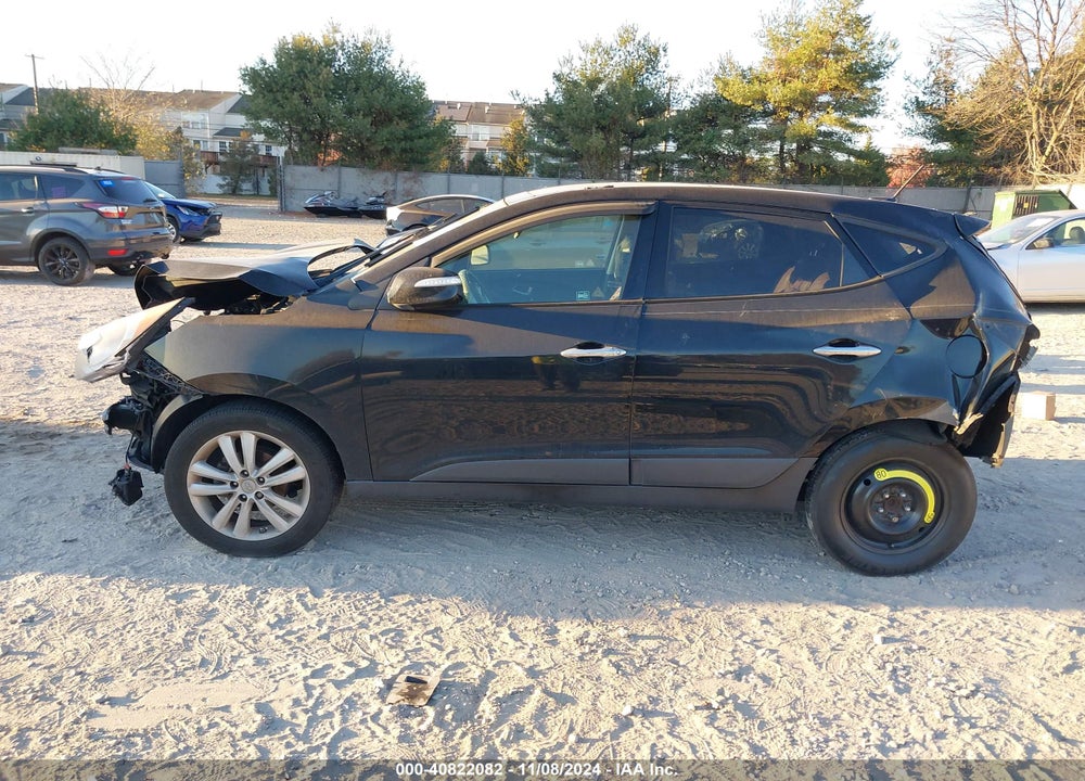 2011 HYUNDAI TUCSON LIMITED VIN: KM8JU3AC5BU263353