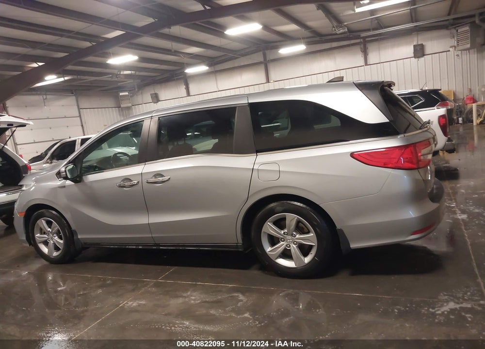 2018 HONDA ODYSSEY EX-L VIN: 5FNRL6H78JB031406