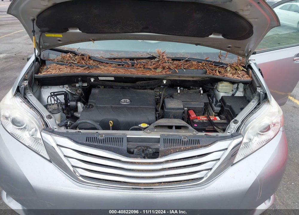 2015 TOYOTA SIENNA LE 8 PASSENGER VIN: 5TDKK3DC0FS624833