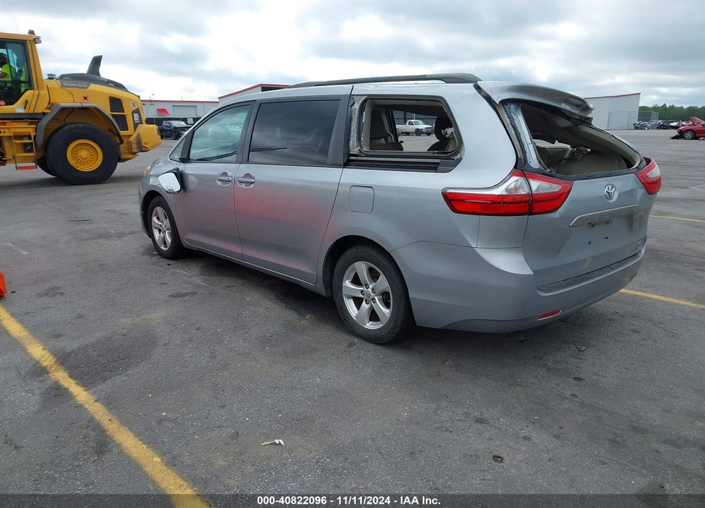 2015 TOYOTA SIENNA LE 8 PASSENGER VIN: 5TDKK3DC0FS624833