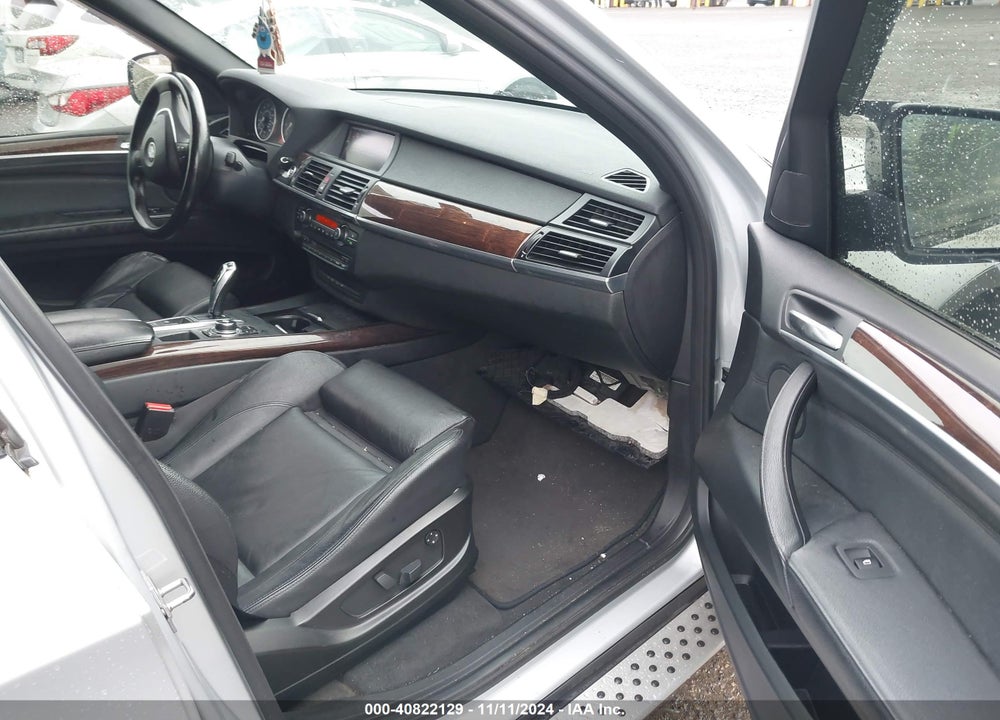 2011 BMW X5 XDRIVE50I VIN: 5UXZV8C56BL417556