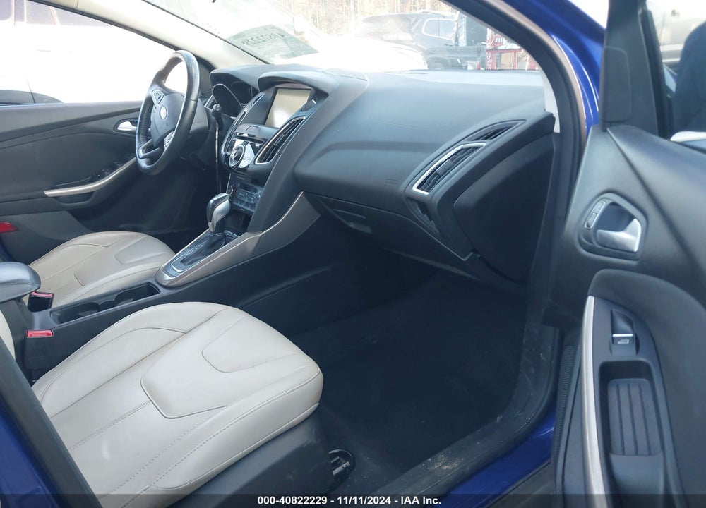 2015 FORD FOCUS TITANIUM VIN: 1FADP3N27FL365989