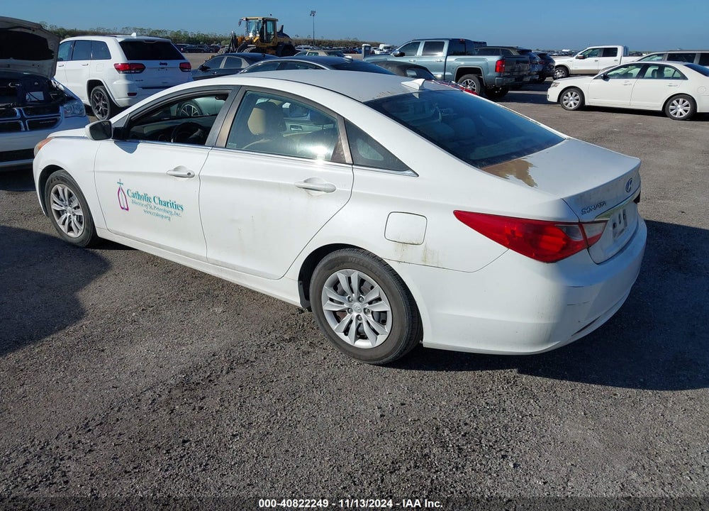 2013 HYUNDAI SONATA GLS VIN: 5NPEB4AC5DH560878