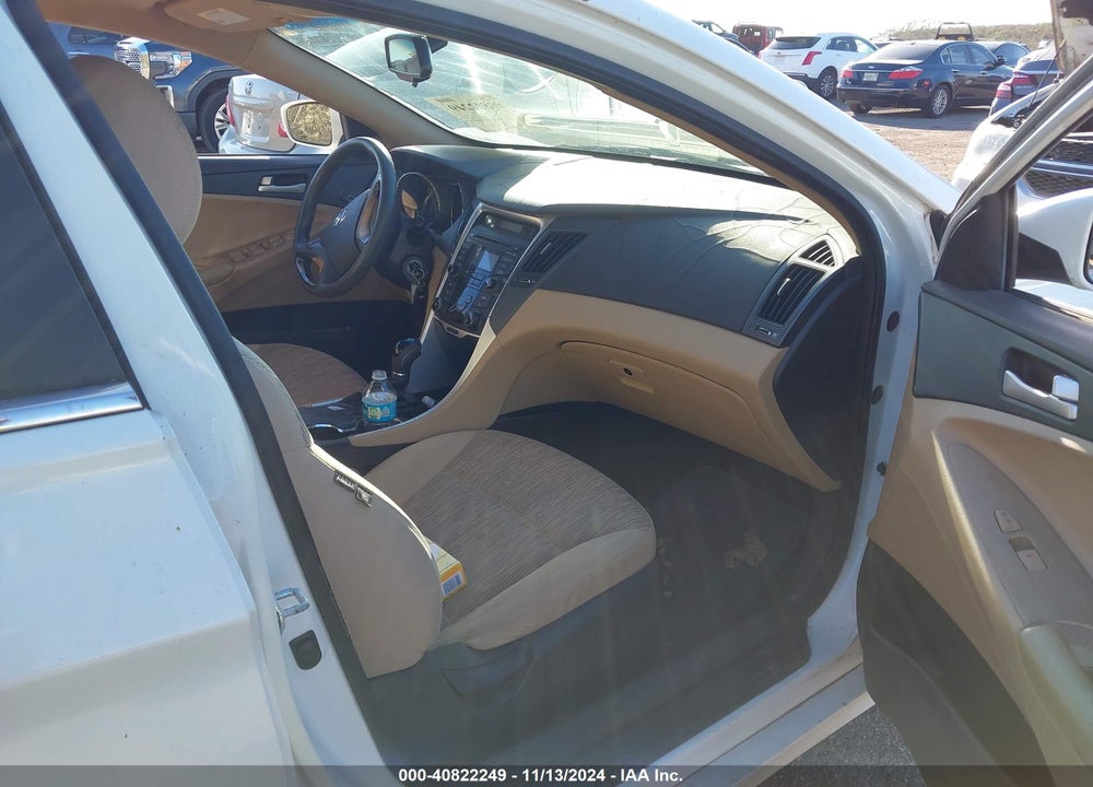 2013 HYUNDAI SONATA GLS VIN: 5NPEB4AC5DH560878