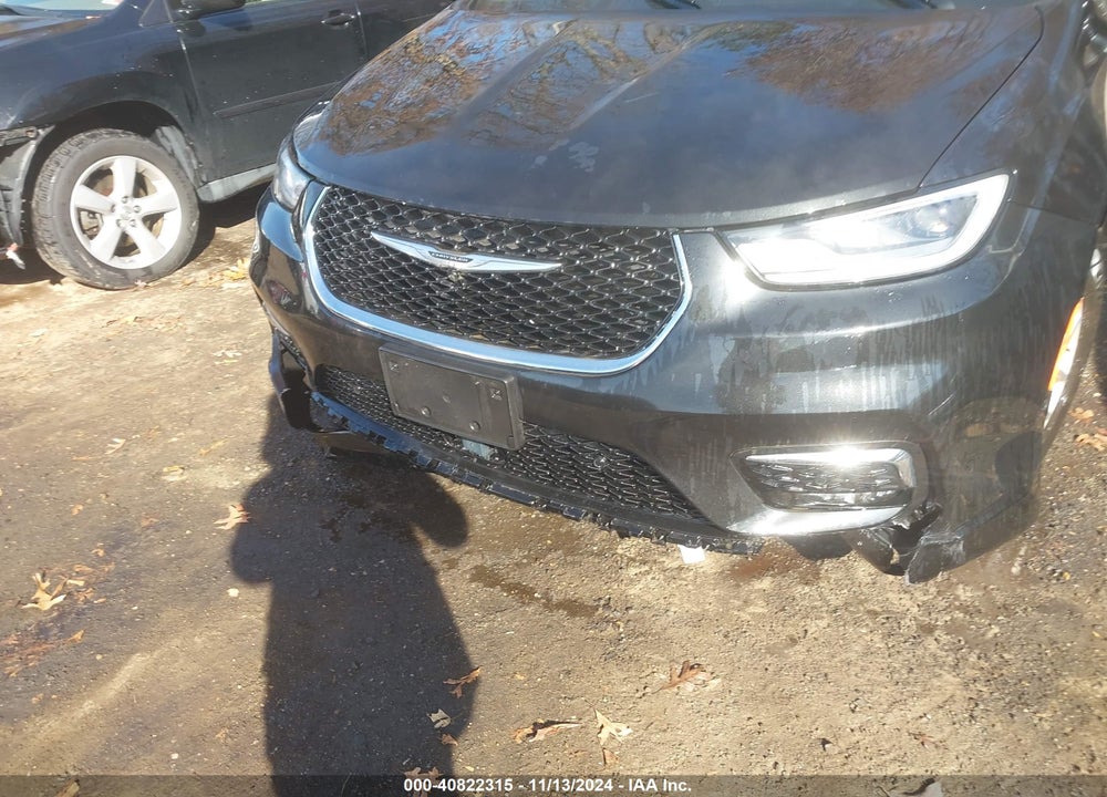 2022 CHRYSLER PACIFICA TOURING L VIN: 2C4RC1BG2NR195983