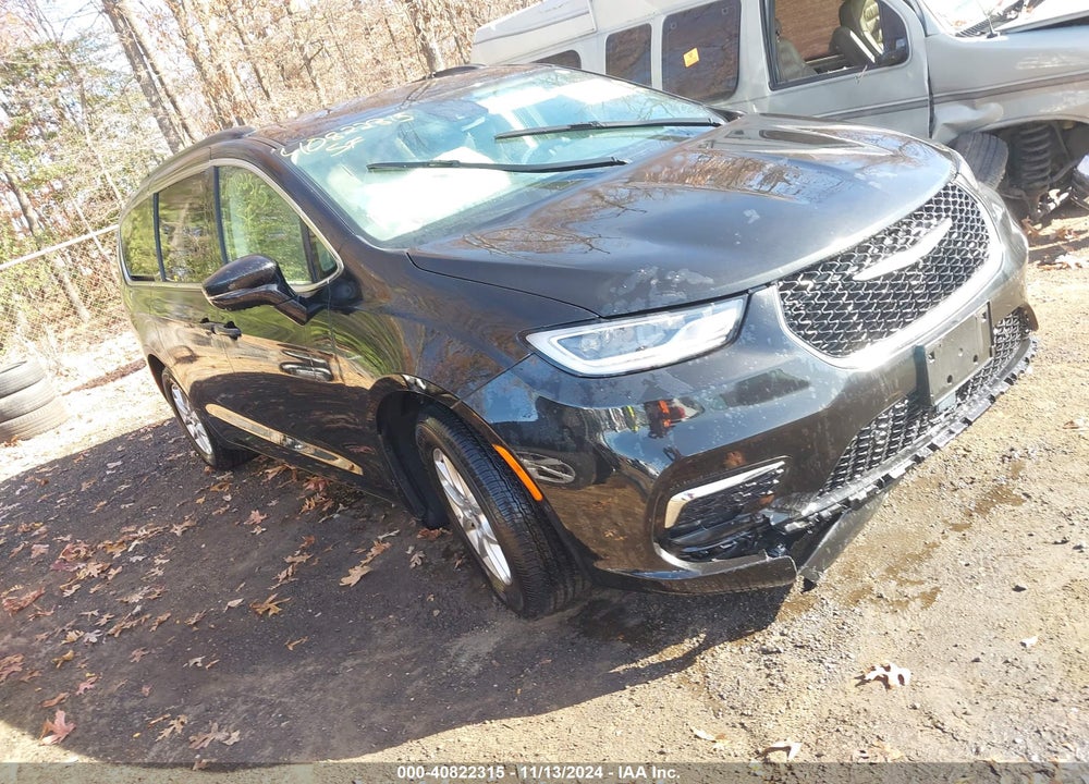 2022 CHRYSLER PACIFICA TOURING L VIN: 2C4RC1BG2NR195983