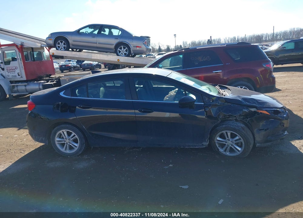 2017 CHEVROLET CRUZE LT AUTO VIN: 1G1BE5SMXH7184592