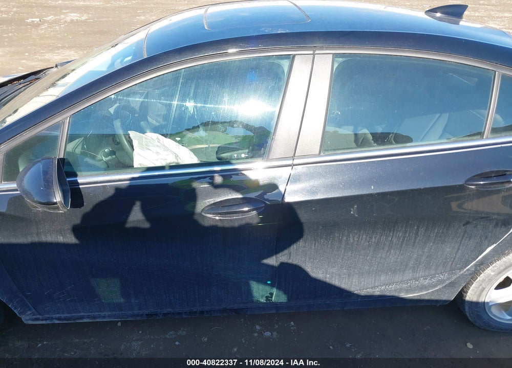 2017 CHEVROLET CRUZE LT AUTO VIN: 1G1BE5SMXH7184592