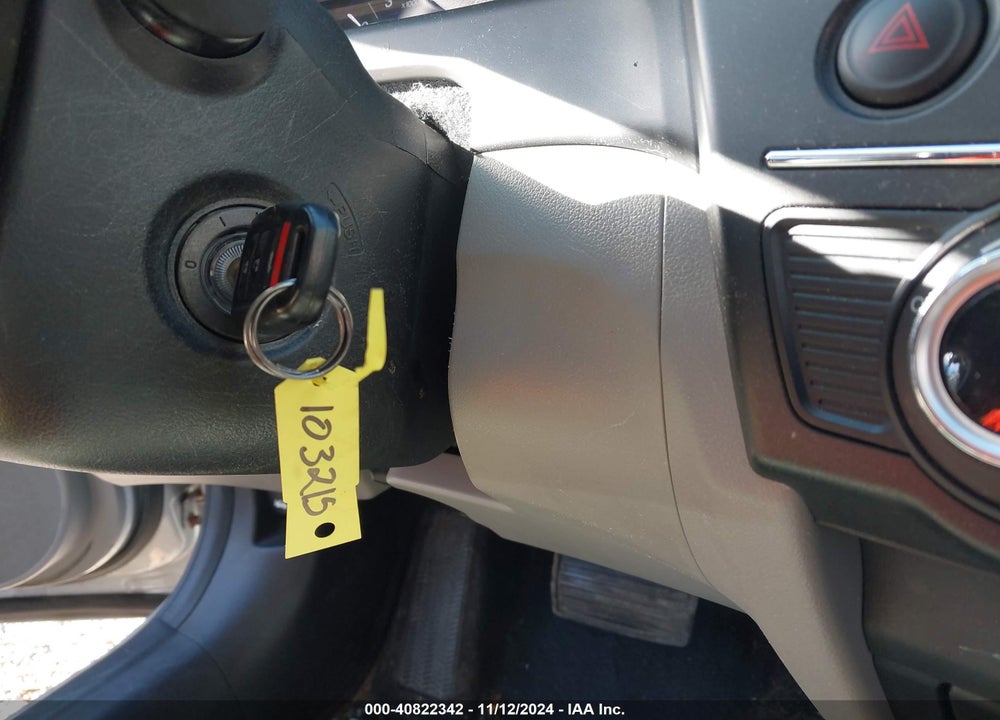 2014 HONDA CIVIC LX VIN: 19XFB2F51EE263504