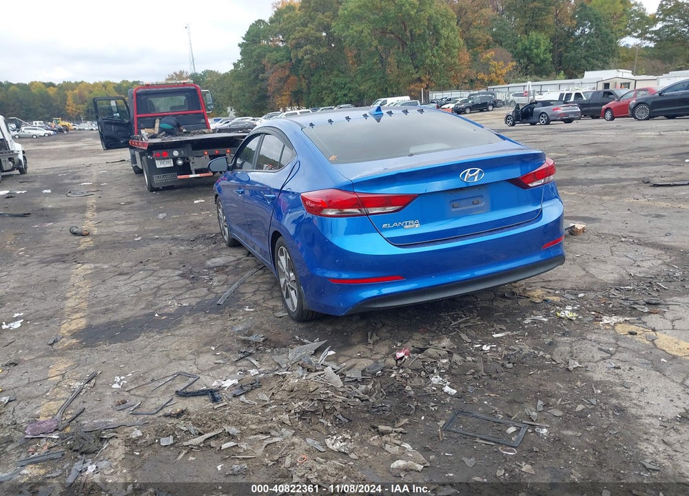2018 HYUNDAI ELANTRA SEL VIN: 5NPD84LFXJH372354