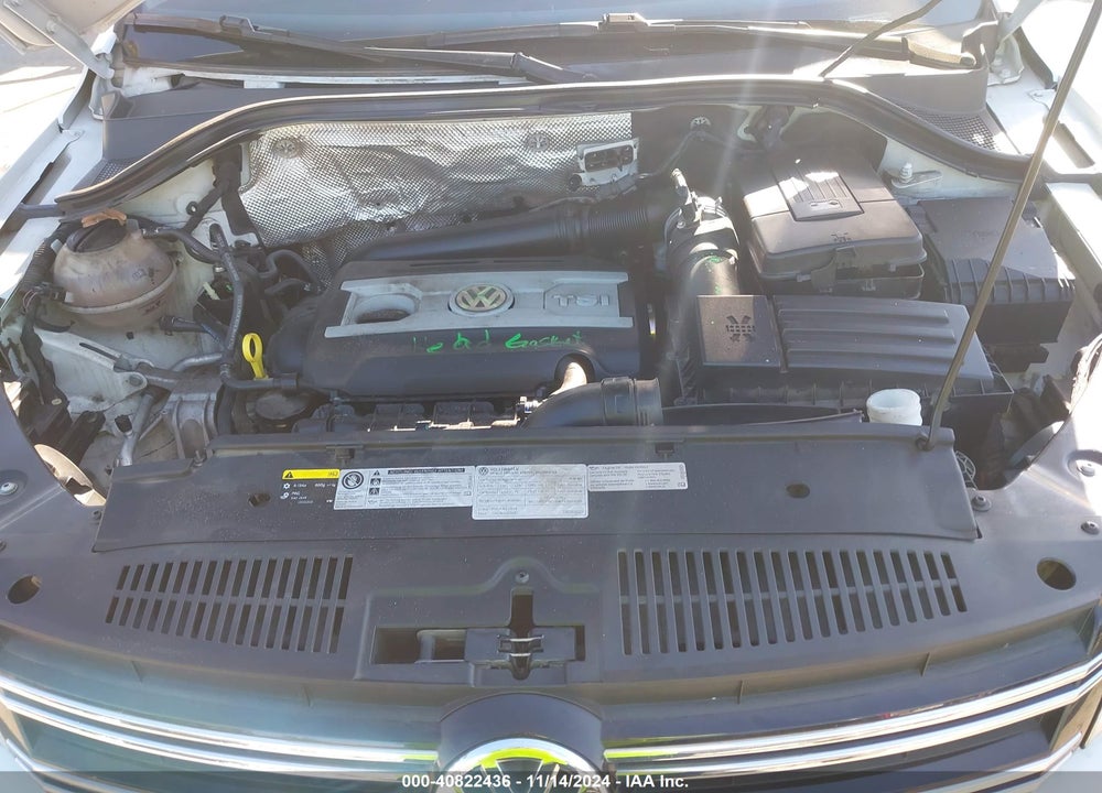 2015 VOLKSWAGEN TIGUAN SEL VIN: WVGAV7AX1FW520946