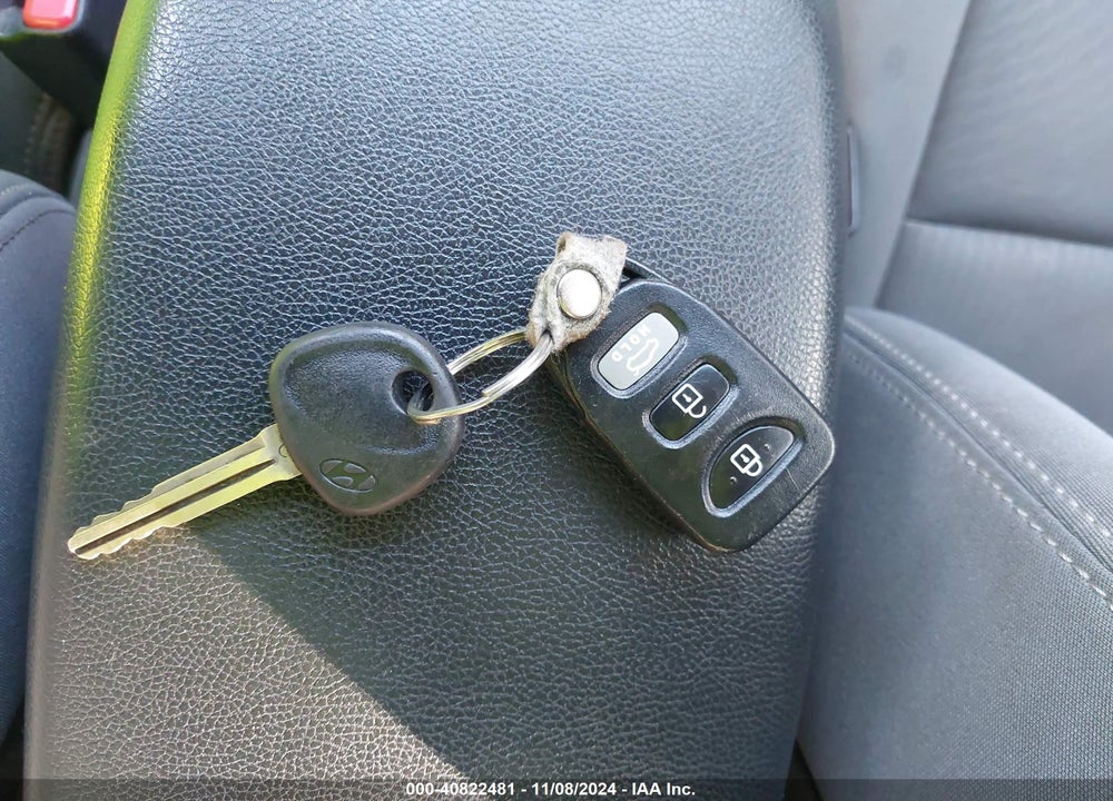 2014 HYUNDAI ELANTRA SE VIN: KMHDH4AE4EU084332
