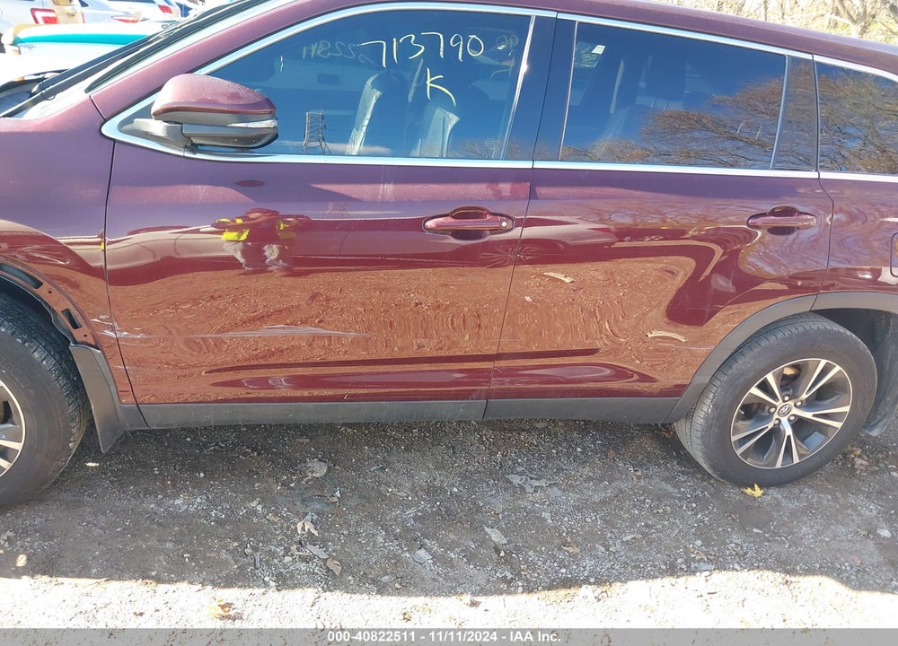 2019 TOYOTA HIGHLANDER LE VIN: 5TDBZRFH2KS713790